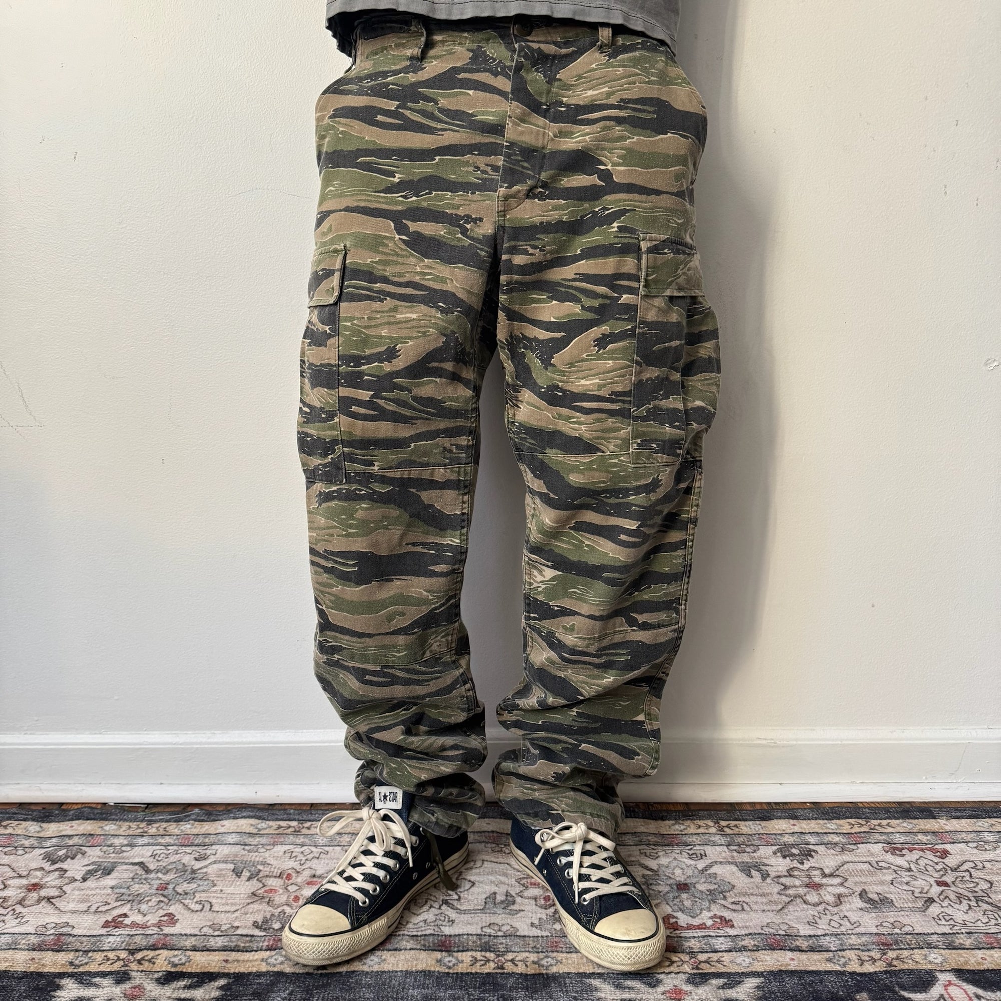 1990s Tiger Camo Military Cargo Pants