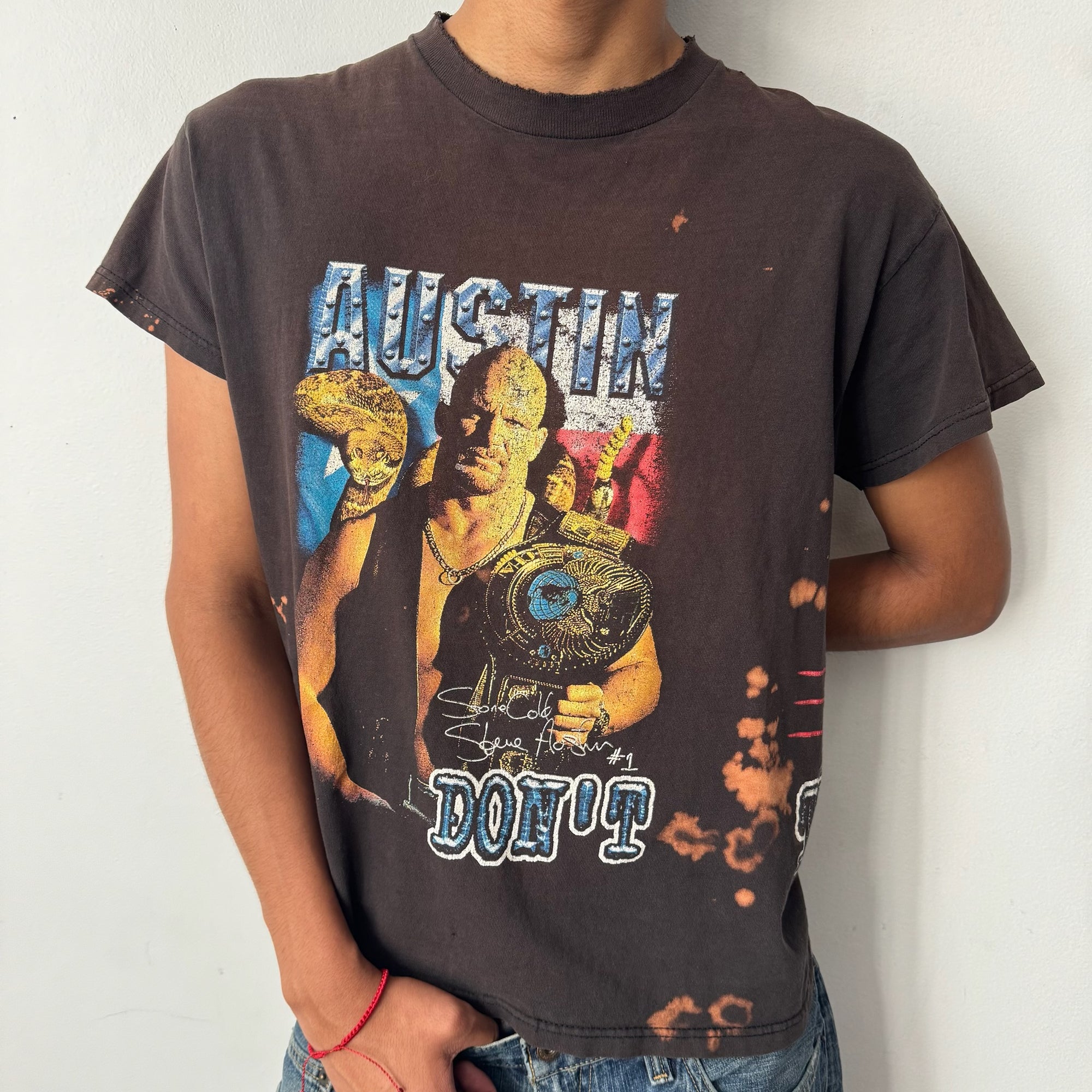 90s Stone Cold Steve Austin “Don’t Trust Anybody” Tee