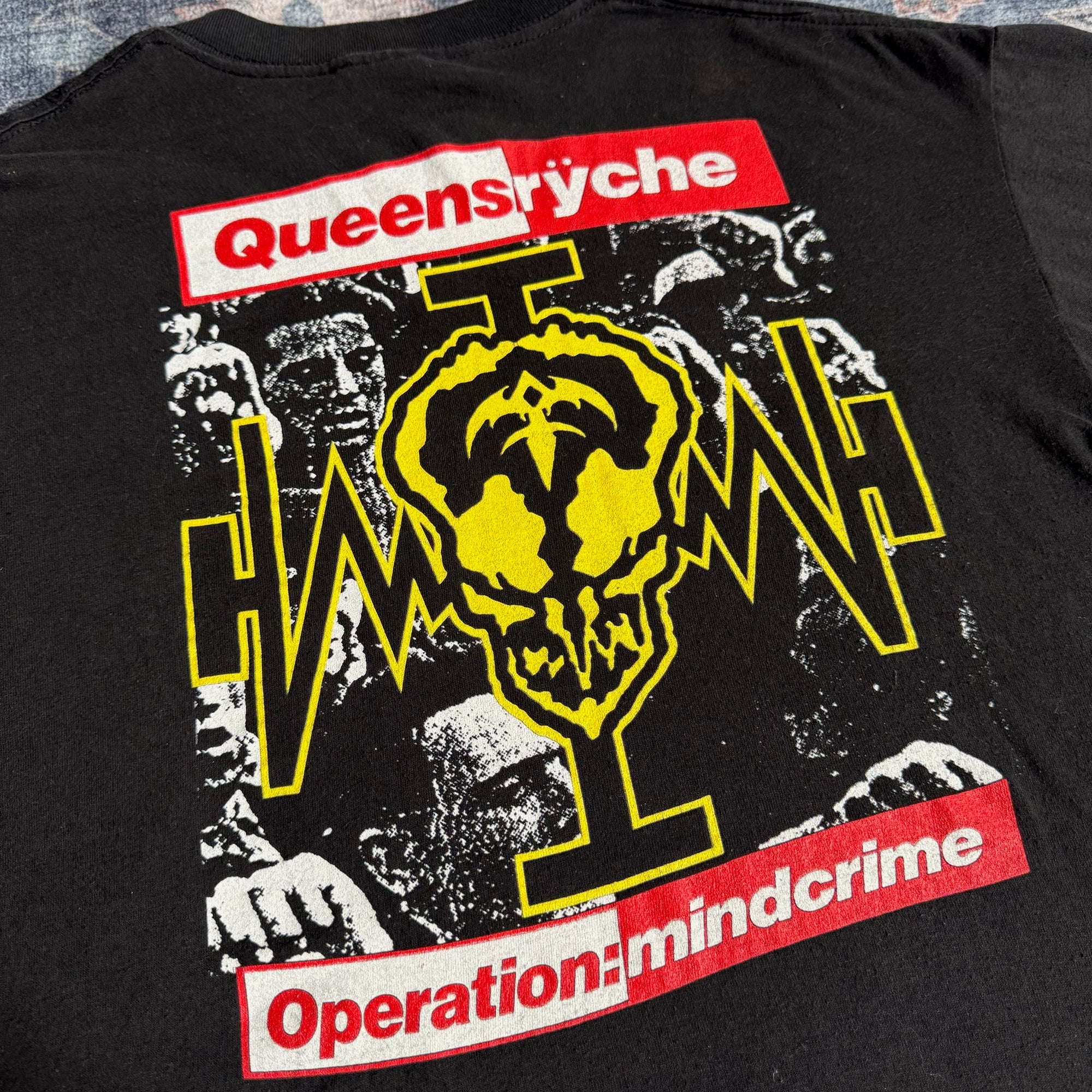 Vintage 1988 Queensrÿche Revolution Calling Tee